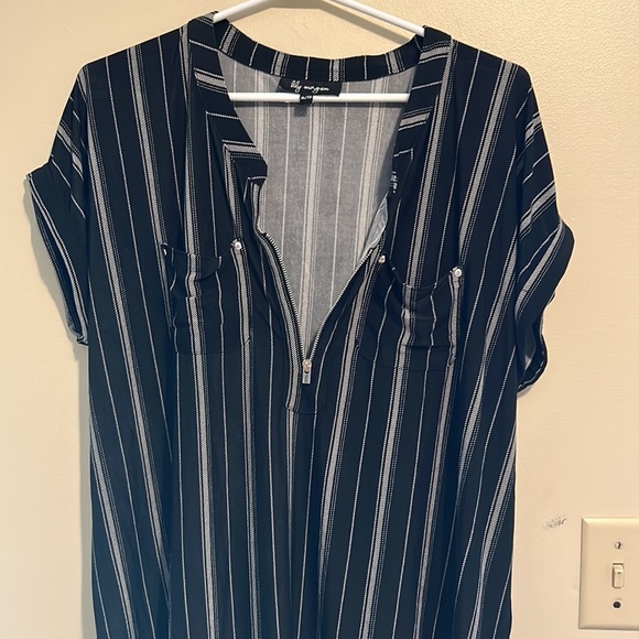 Lily Morgan xl casual fun top - Picture 2 of 4